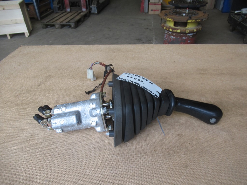 Hitachi – ZX650LCH